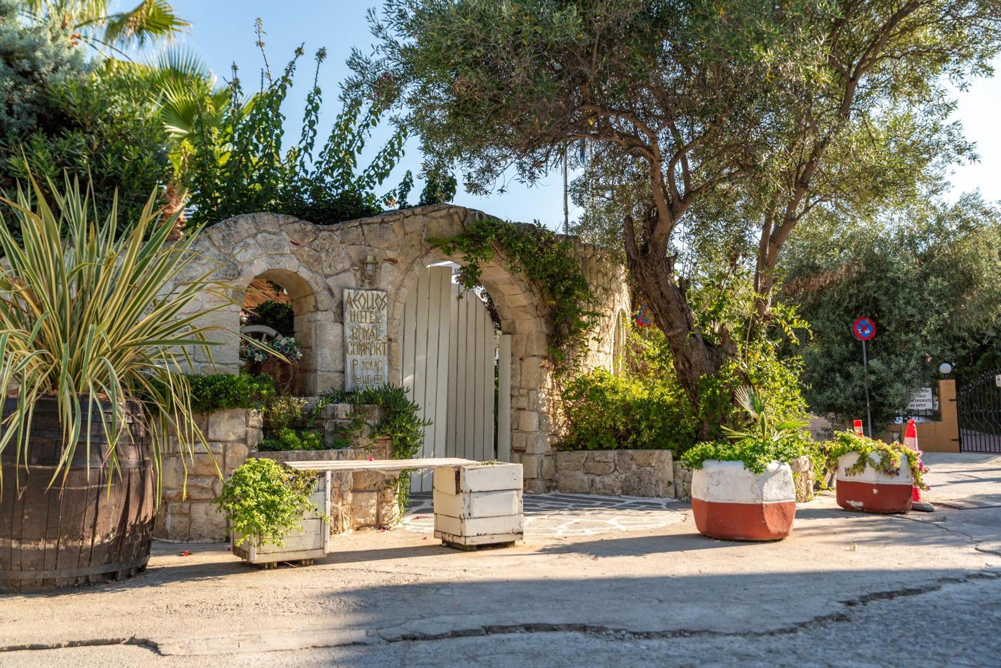 Aeollos Aparthotel 3*
