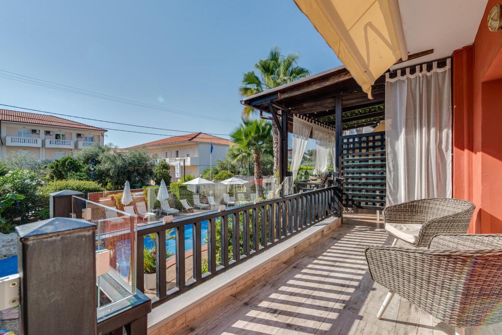 Aeollos Aparthotel Pefkochori