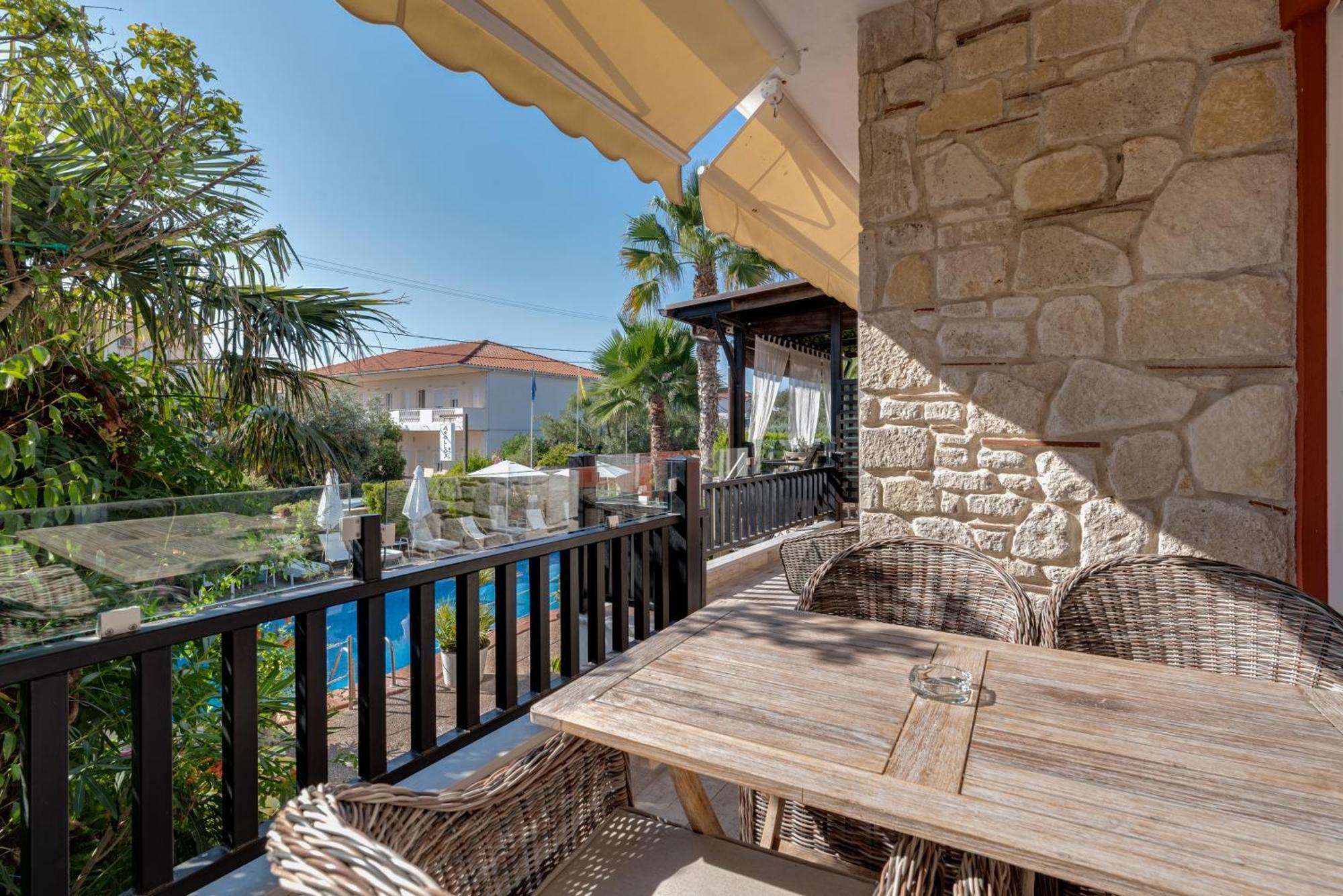 Aparthotel Aeollos Pefkochori