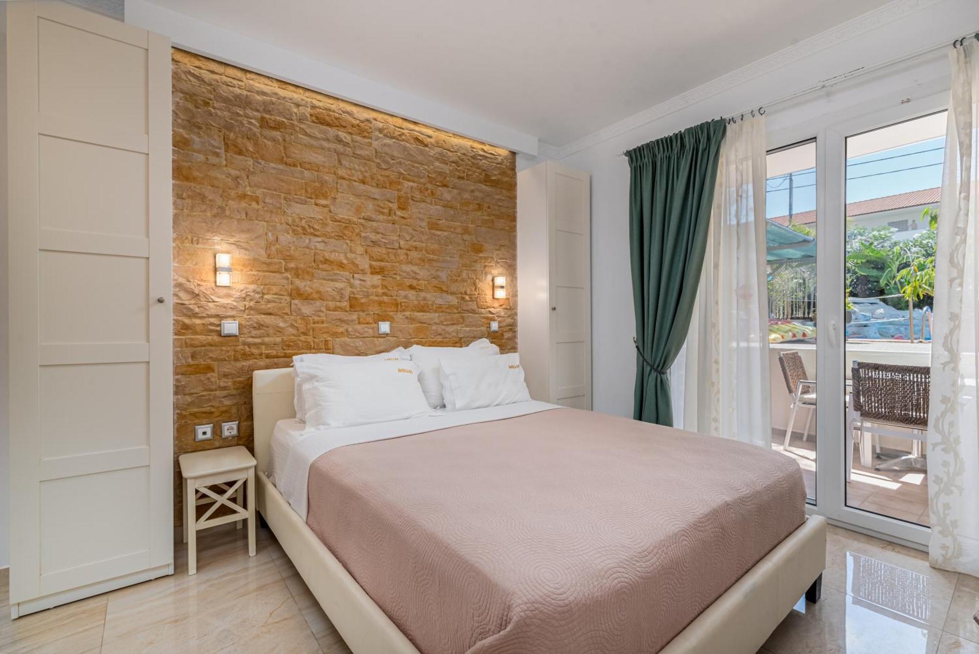 Aparthotel Aeollos Pefkochori