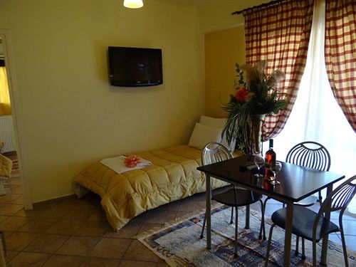 Aparthotel Aeollos