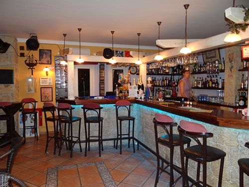Aparthotel Aeollos