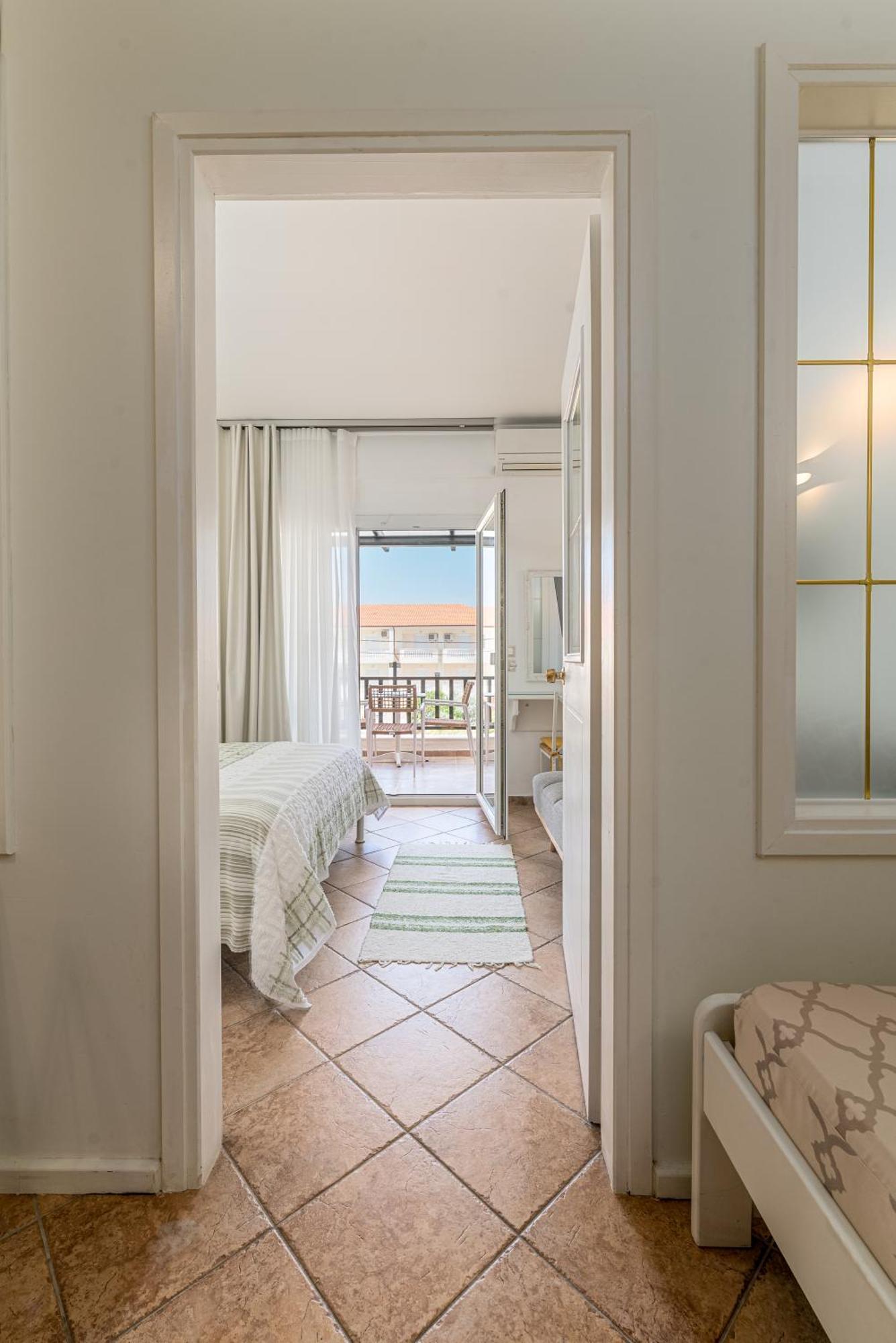 Aparthotel Aeollos Pefkochori
